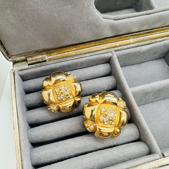 Vintage Rhinestone Statement Clip Earrings - Picture 3 of 11